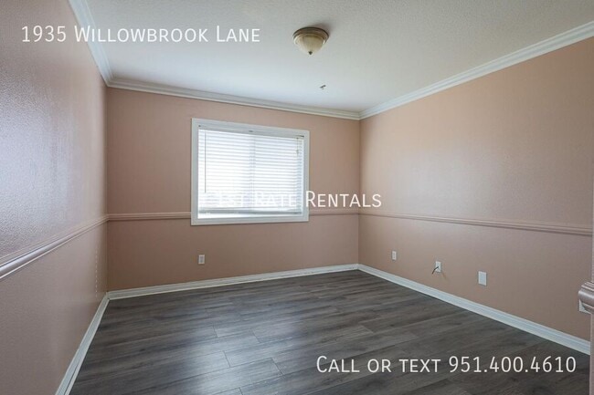 Building Photo - 1935 Willowbrook Ln