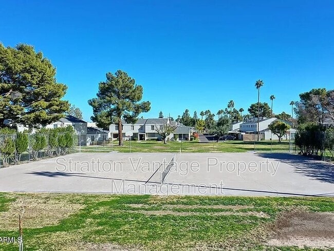 Building Photo - 6526 S McAllister Ave