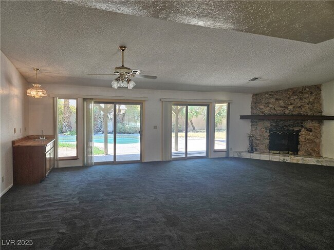 Building Photo - 7733 Radcliff St