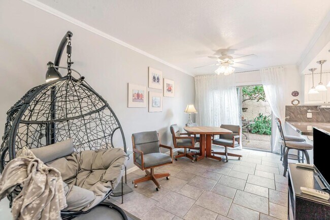 Building Photo - Recently updated spacious 3 bedroom 2.5 bath townhome available soon
