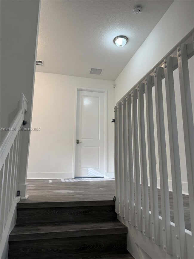 Building Photo - 3299 W 96 Pl