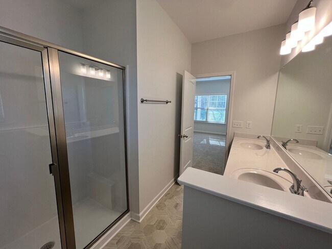 Building Photo - Gorgeous NEW CONSTRUCTION 3 BR 2 Bath Home - Right off Hwy 231 S.