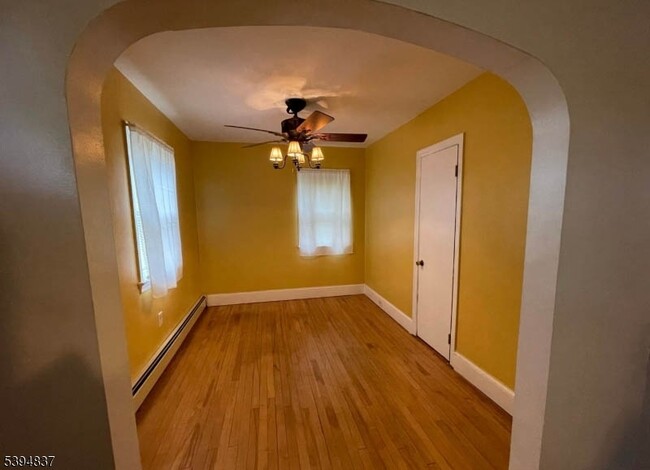 Building Photo - 40 Cleveland Rd