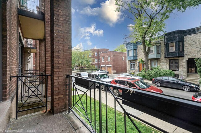 Building Photo - 1169 E 54th St