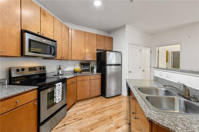 Building Photo - 2502 Leon St