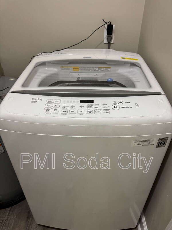 Building Photo - 3615 Truman St