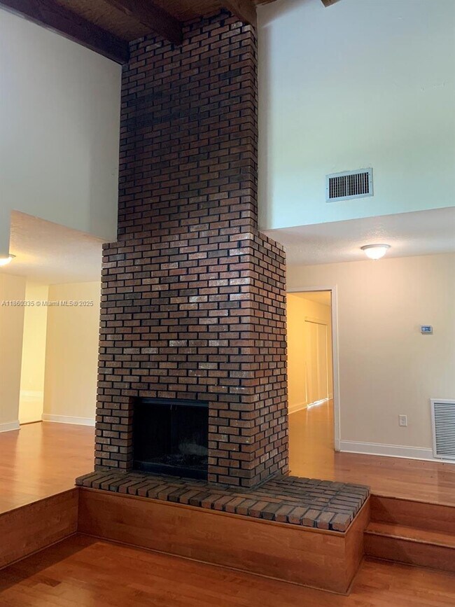Building Photo - 13235 SW 104th Terrace