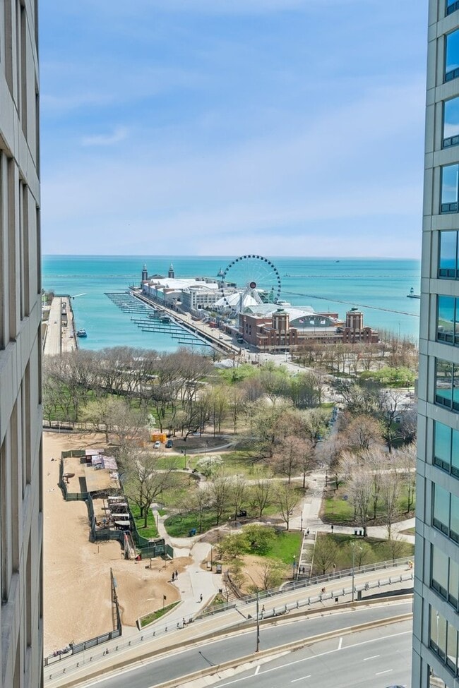 Building Photo - 600 N Lake Shore Dr
