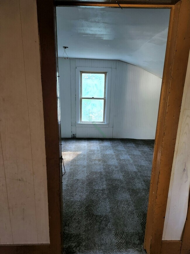 Building Photo - 701 Mino Dr