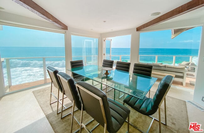 Building Photo - 27112 Malibu Cove Colony Dr