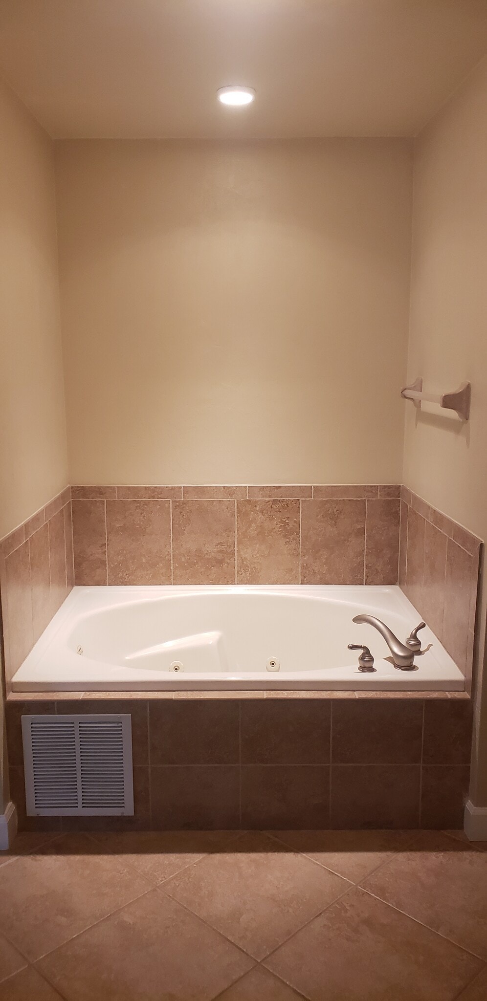 Building Photo - 424 Luna Bella Ln