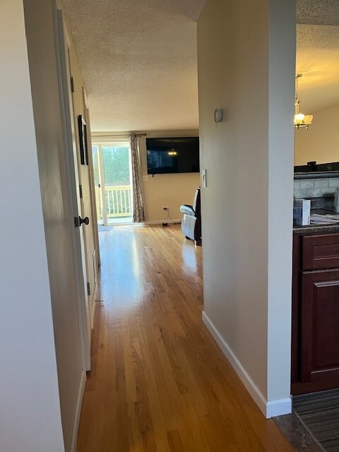 Building Photo - 9 Brentmore Dr