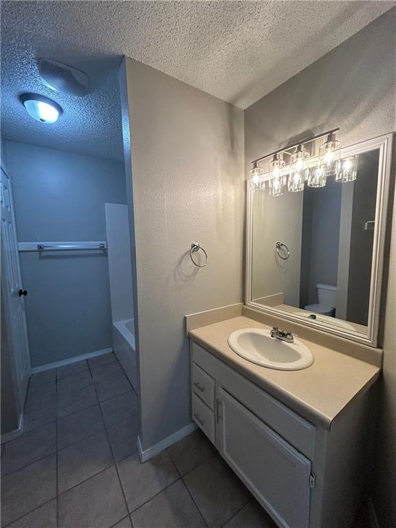 Building Photo - 3403 SW Victoria Pl