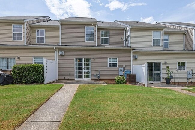 Building Photo - 518 Dragonfly Ct