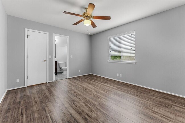 Building Photo - 184 Atlantis