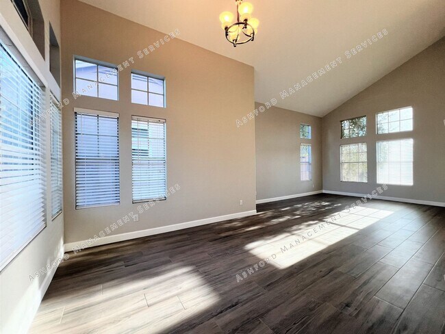 Building Photo - RAY RANCH 4 BEDROOMS 3 BATH WITH POOL AND SPA IN LARGE YARD