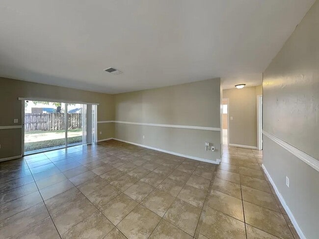 Building Photo - 10312 SW 156th St