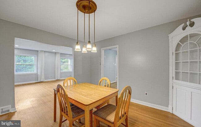 Building Photo - 11 Providence Rd