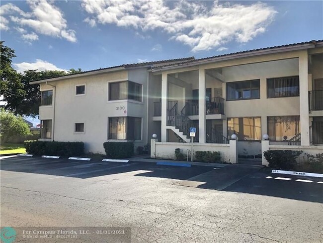 Building Photo - 3100 NW 46th St