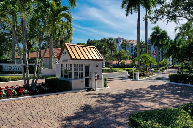 Building Photo - 4108 W Palm Aire Dr