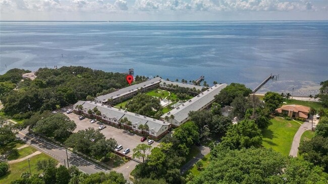 Building Photo - 650 Pinellas Point Dr S