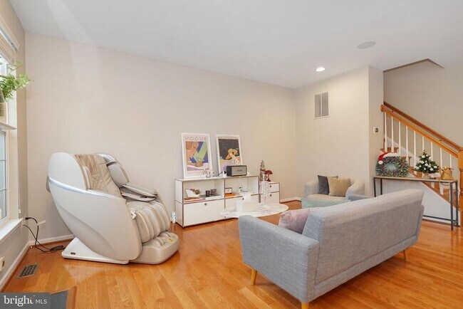 Building Photo - 43104 Baltusrol Terrace