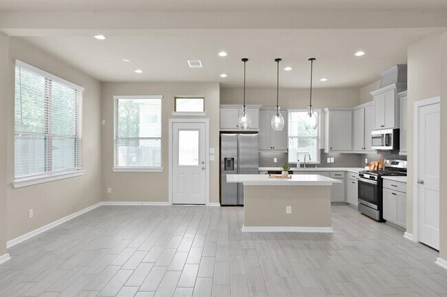 Building Photo - 308 N Spotted Fern Dr