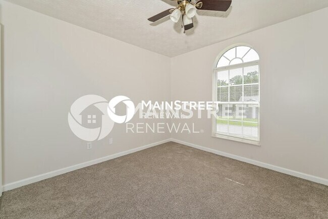 Building Photo - 3 Bedroom Pet-Friendly Home in KNOXVILLE, ...
