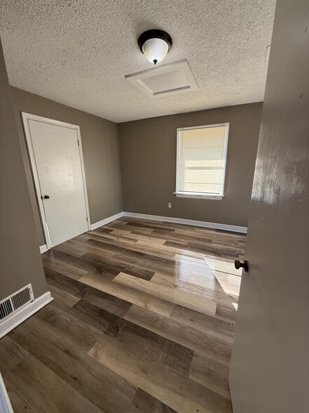 Building Photo - 4718 Dodd Rd