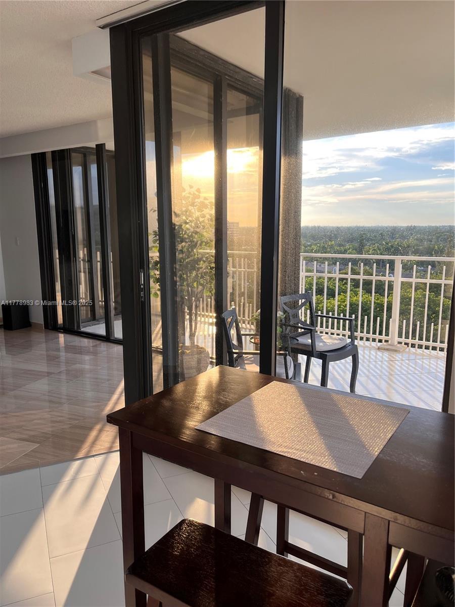 Building Photo - 4000 Towerside Ter