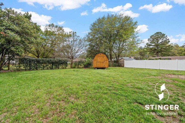 Building Photo - 16 Quail Ridge Cir N