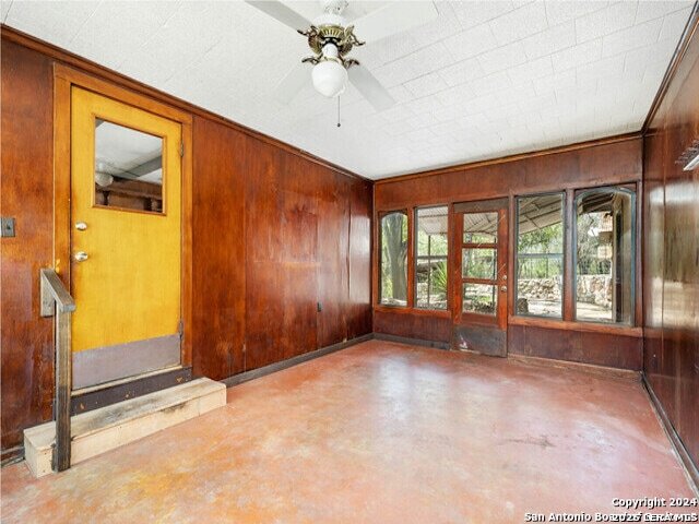 Building Photo - 932 Toepperwein Rd
