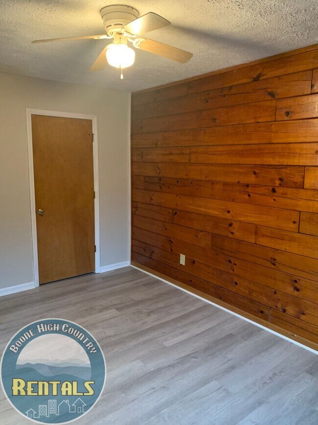 Building Photo - 182 Alpine Acres Rd