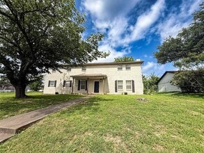 Building Photo - 205 Stardust Ln