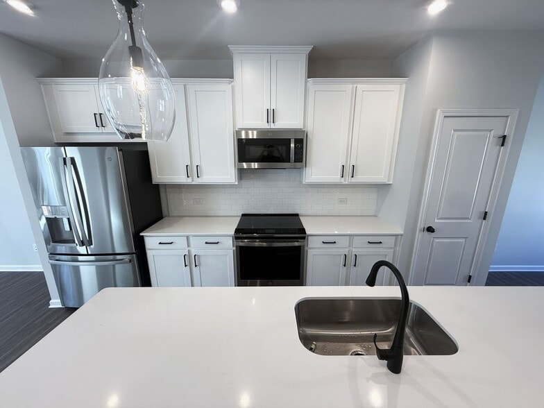 Building Photo - 1420 Creekside Cir NW