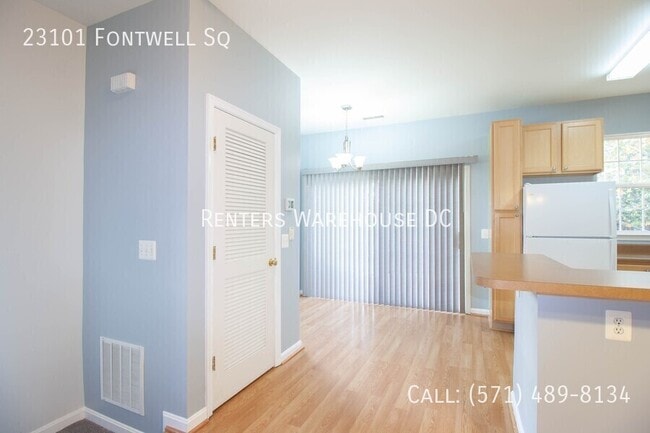 Building Photo - 23101 Fontwell Square