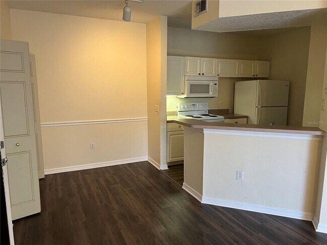 Building Photo - 5500 Metrowest Blvd