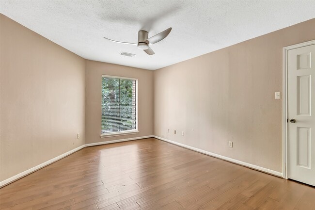 Building Photo - 12102 Moorcreek Dr