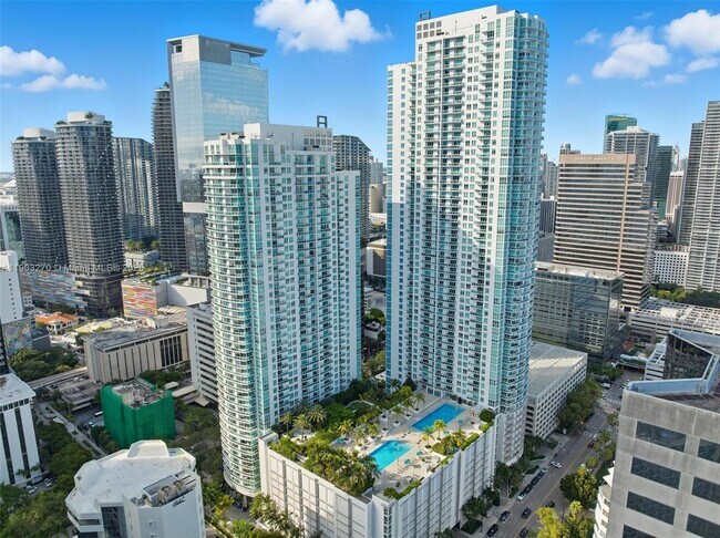 Building Photo - 951 Brickell Ave