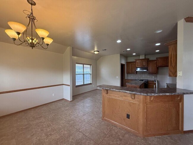 Building Photo - 616 Morningside Dr