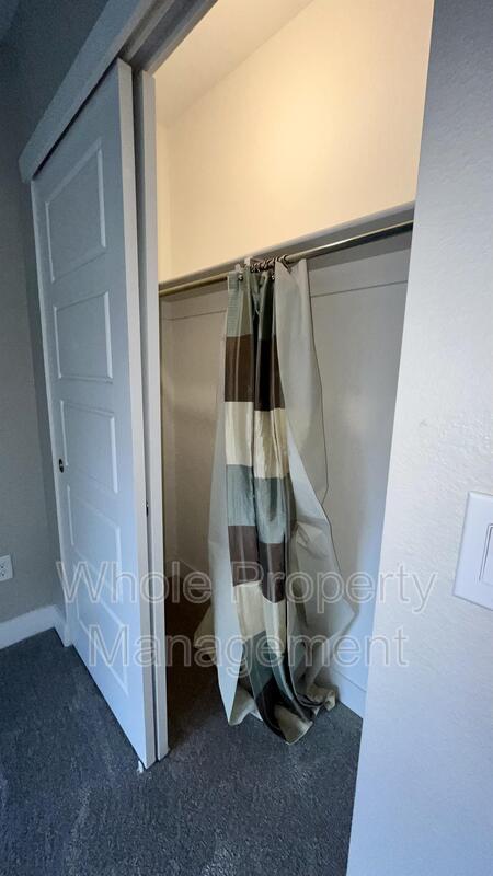 Building Photo - 2870 W Parkside Pl