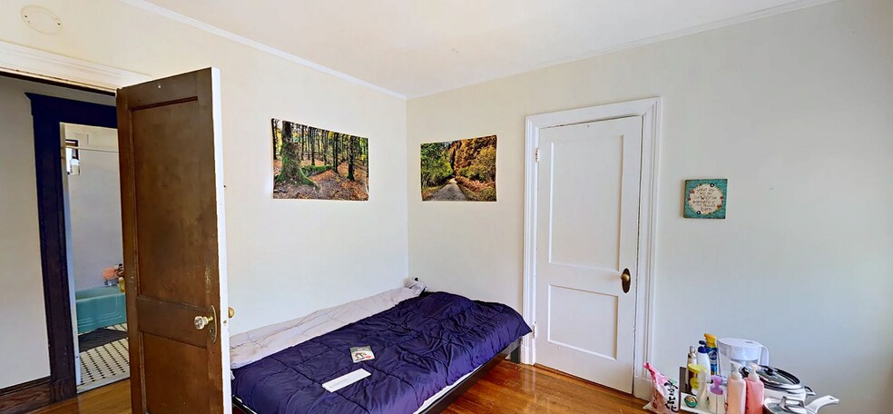 Building Photo - 785 Washington St