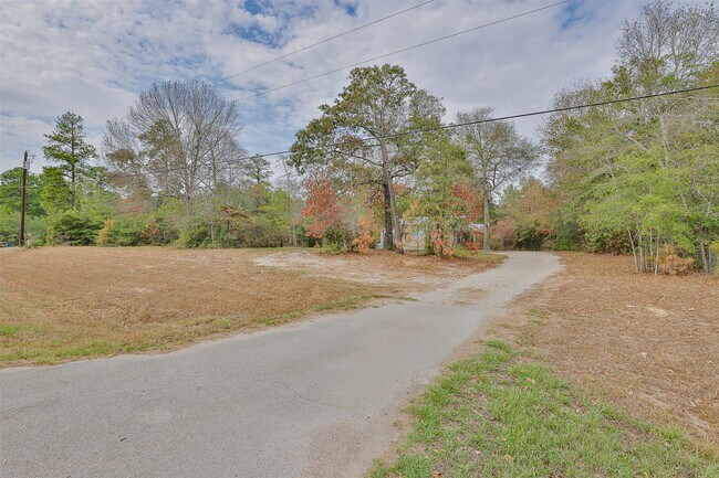 Building Photo - 10552 FM Rd 2432