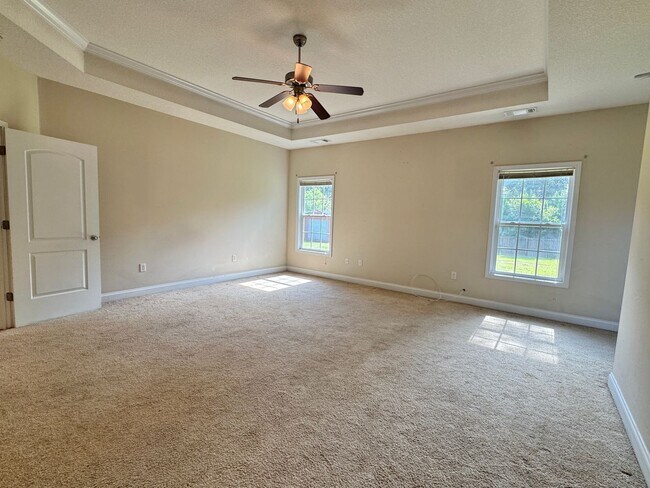 Building Photo - COMING LATE FEBRUARY 2026! (Pet Friendly)