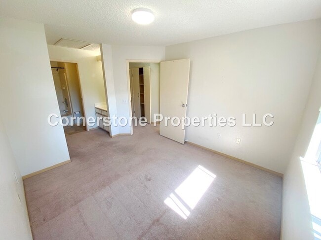 Building Photo - 95-1147-1147 Makaikai St