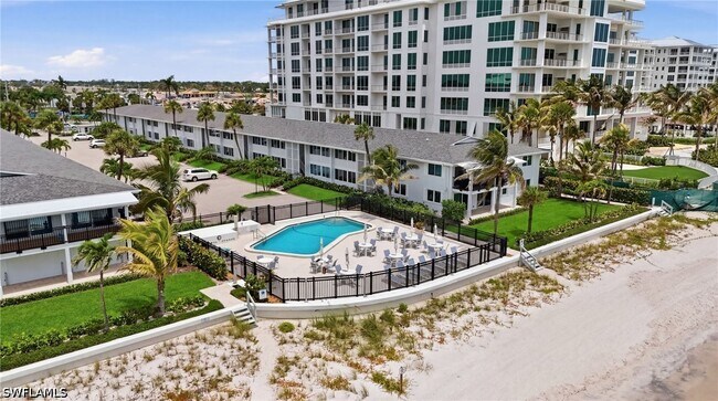 Building Photo - 1065 Gulf Shore Blvd N