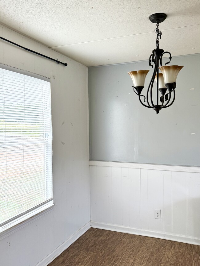 Building Photo - 658 Rices Creek Rd