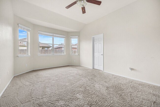 Building Photo - 1414 Fawn Lily Dr