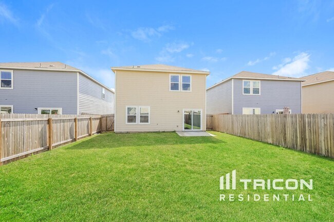 Building Photo - 14616 Maple Ter