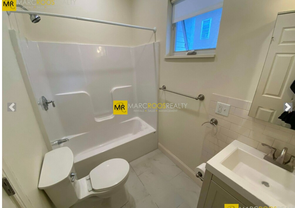 Building Photo - 379 Harvard St